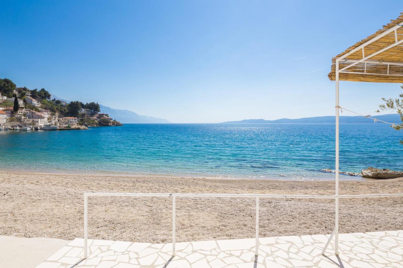 Beachfront Holiday Home - Private Heated Pool Mimice Bagian luar foto